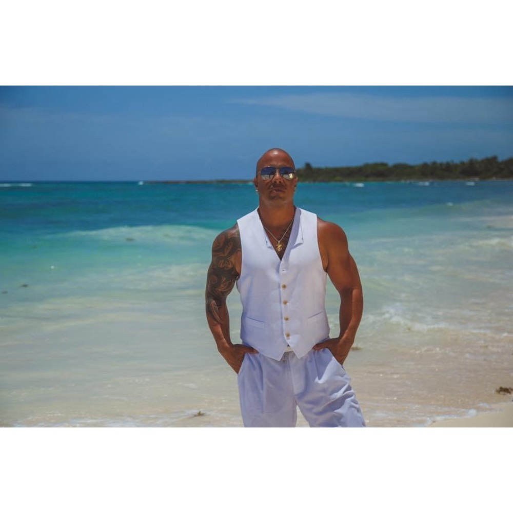 Men’s White Formal Vest - Picture 2 of 10